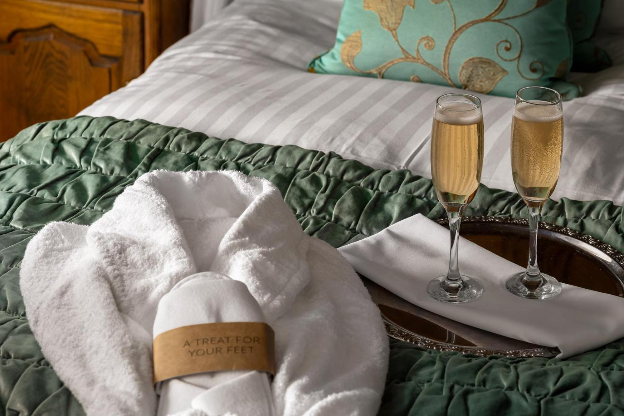 Abbots Grange Manor House (Adults Only) Hotell Broadway  Rum bild